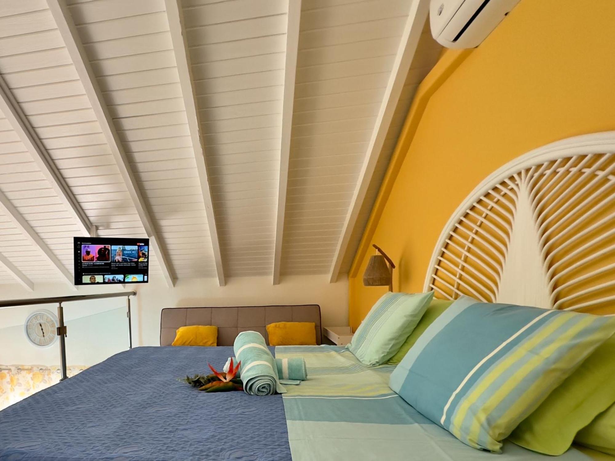 Sun Caraibes Villa Orient Bay Eksteriør billede